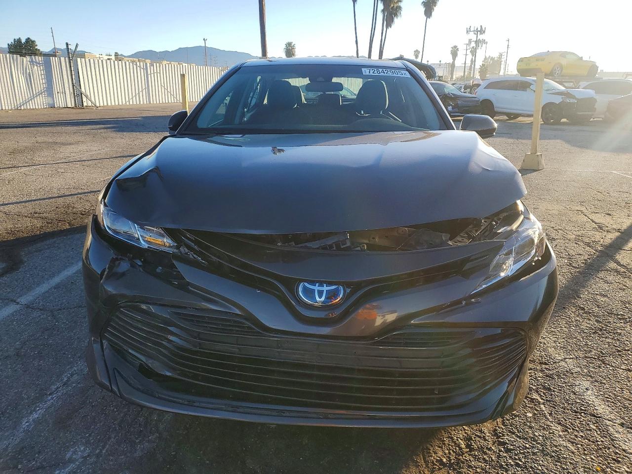 2018 TOYOTA CAMRY photo 5