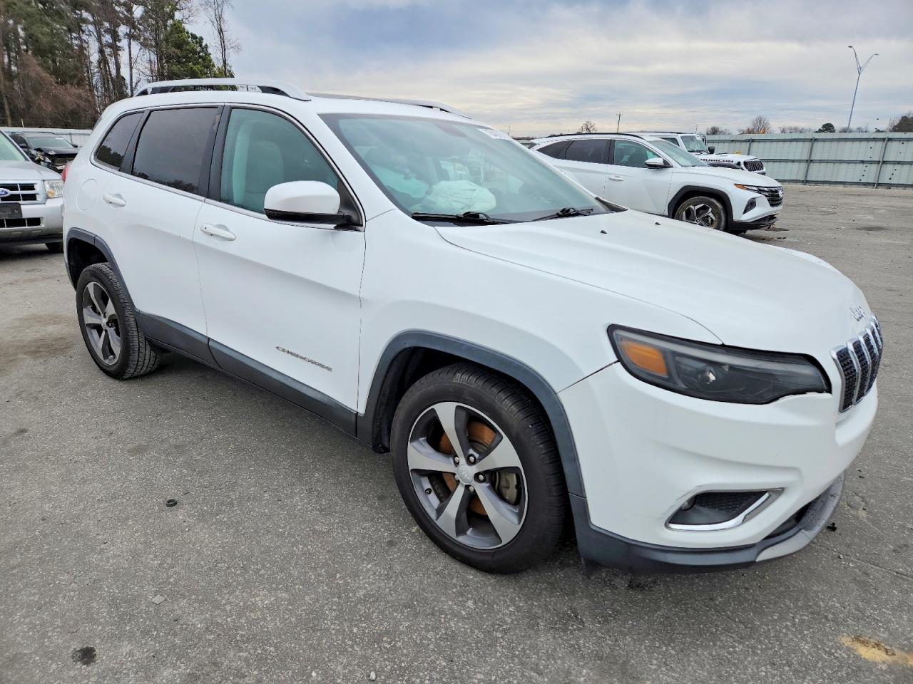 2019 JEEP CHEROKEE LIMITED photo 10