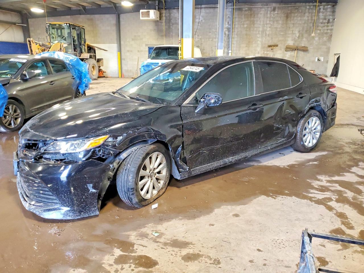 2018 TOYOTA CAMRY