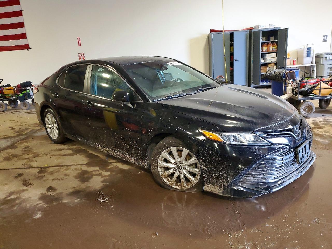 2018 TOYOTA CAMRY LE photo 7