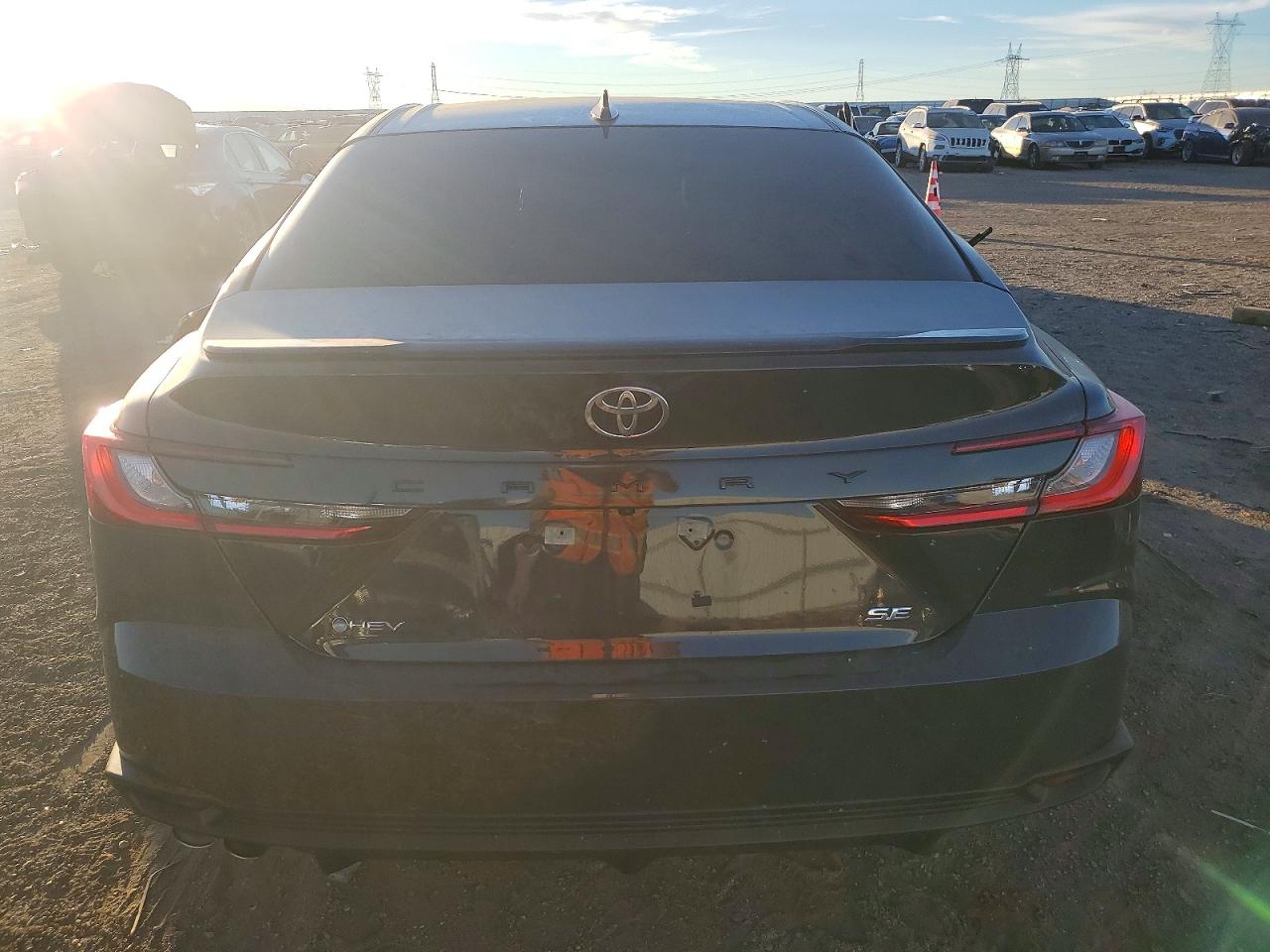 2025 TOYOTA CAMRY SE photo 6
