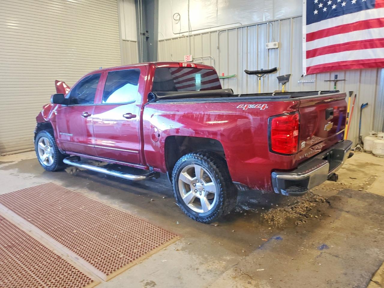 2017 CHEVROLET SILVERADO K1500 LT photo 2