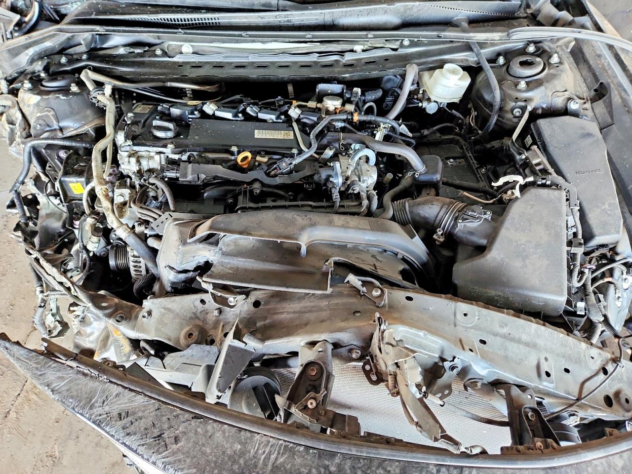 2024 TOYOTA CAMRY LE photo 21