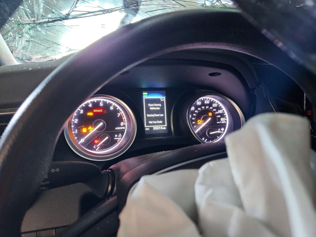 2024 TOYOTA CAMRY LE photo 17