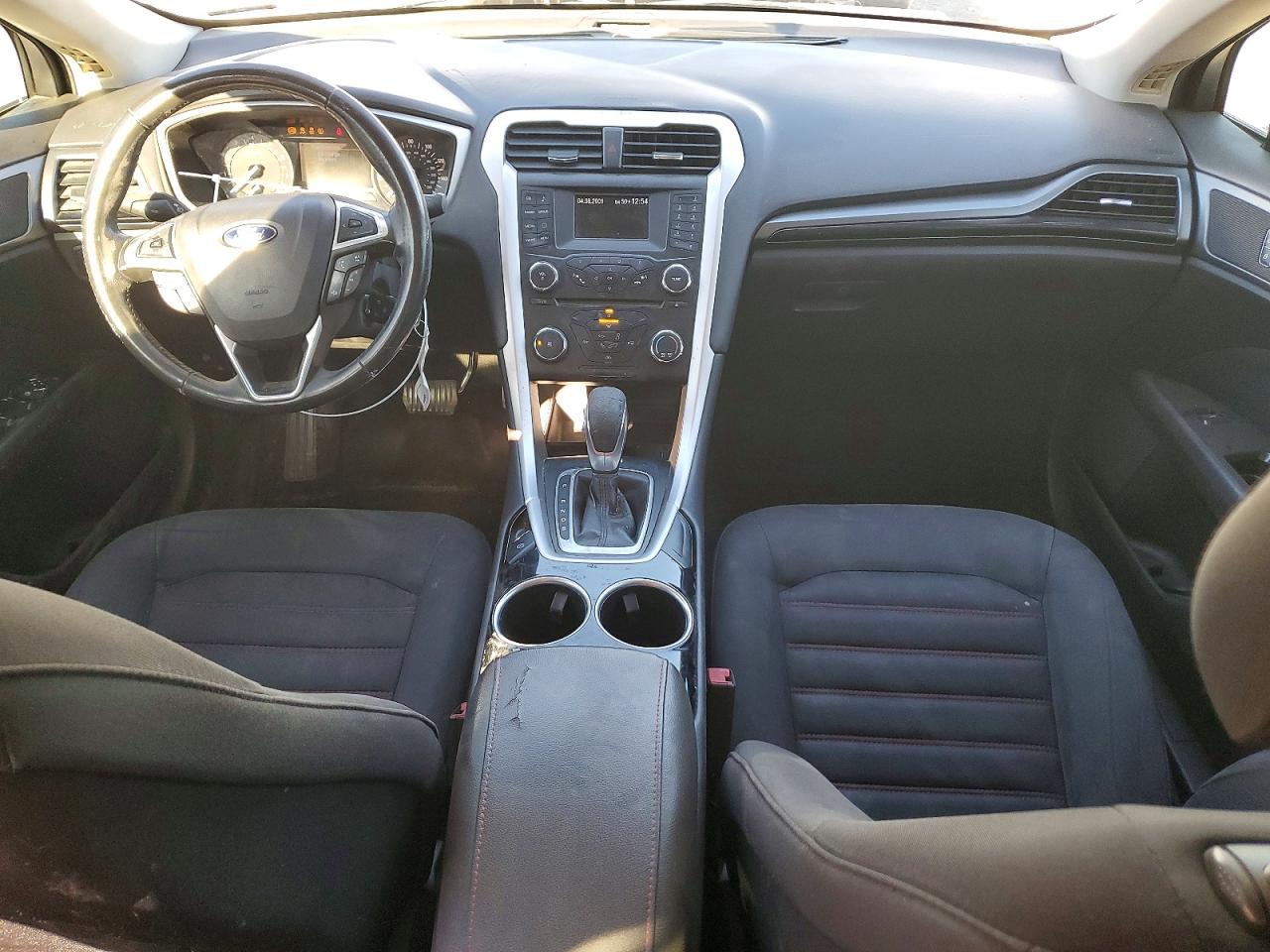 2014 FORD FUSION SE photo 22