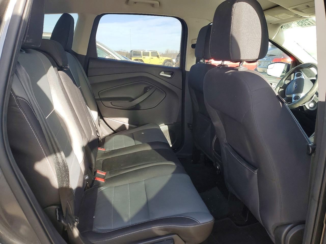 2015 FORD ESCAPE SE photo 11