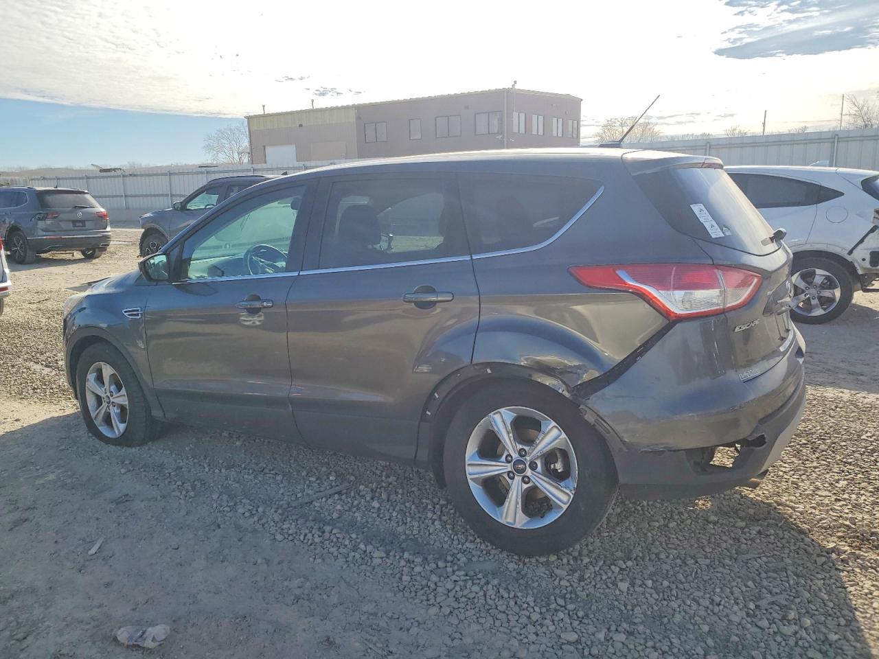 2015 FORD ESCAPE SE photo 2