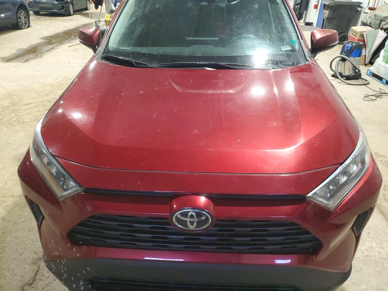 2019 TOYOTA RAV4 LE photo 23