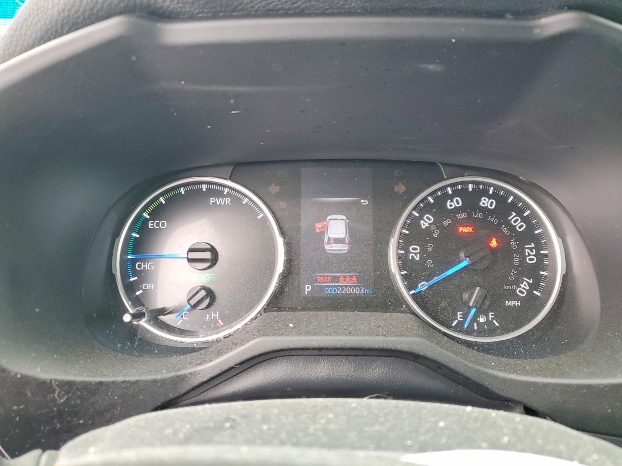 2019 TOYOTA RAV4 LE photo 17