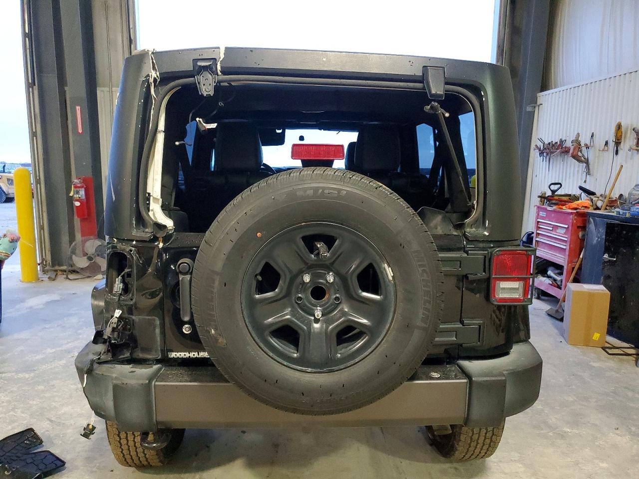 2016 JEEP WRANGLER UNLIMITED SPORT photo 11