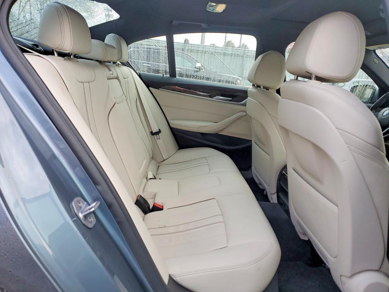 2019 BMW 5 SERIES photo 19