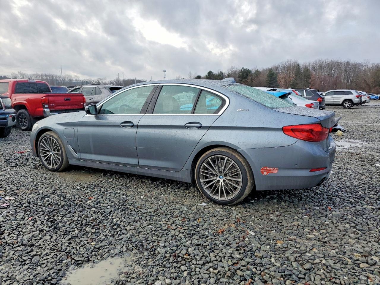 2019 BMW 5 SERIES photo 3