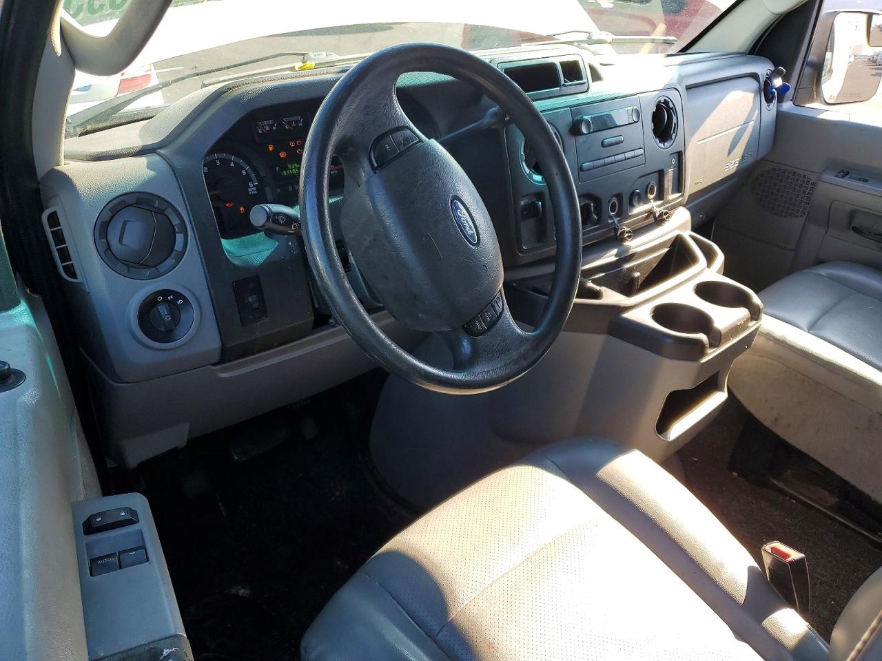 2013 FORD E250 UTILITY / SERVICE VAN photo 15