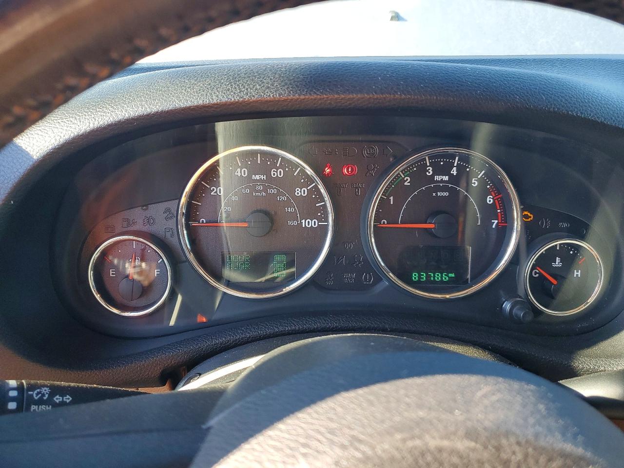2016 JEEP WRANGLER SAHARA photo 17