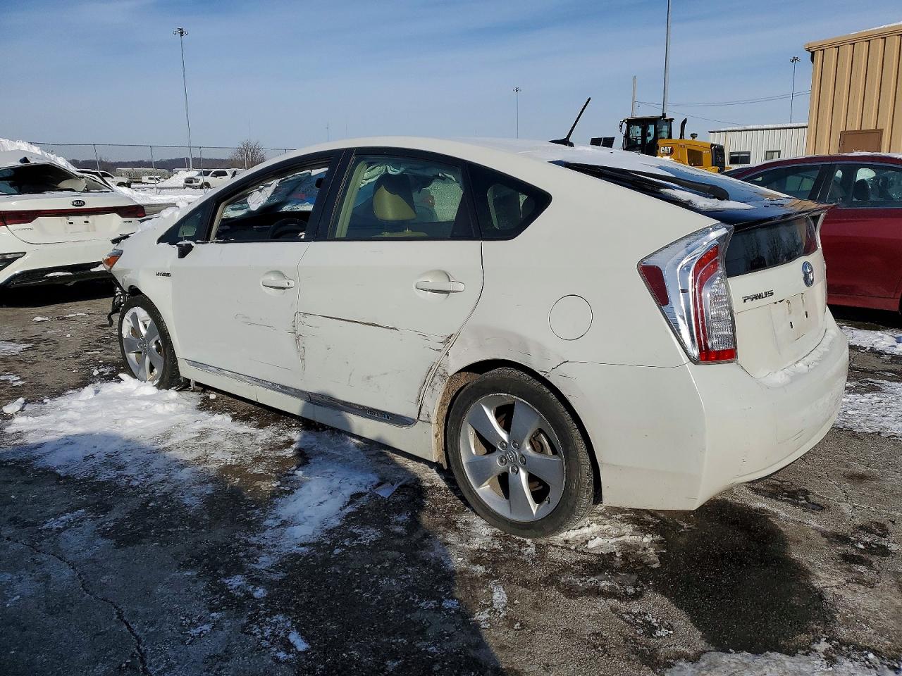 2013 TOYOTA PRIUS photo 2
