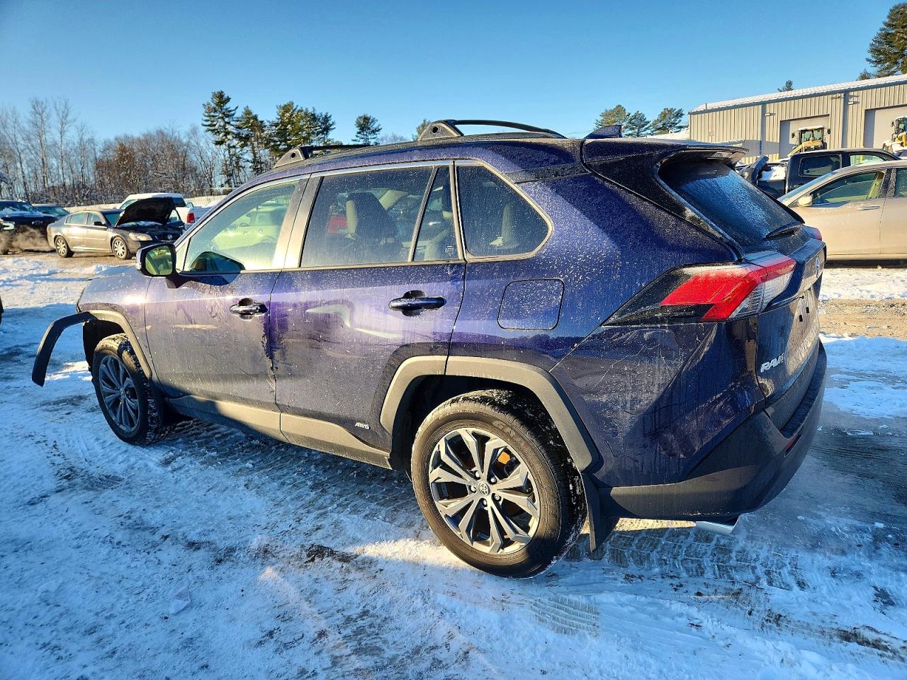 2025 TOYOTA RAV4 XLE PREMIUM photo 2