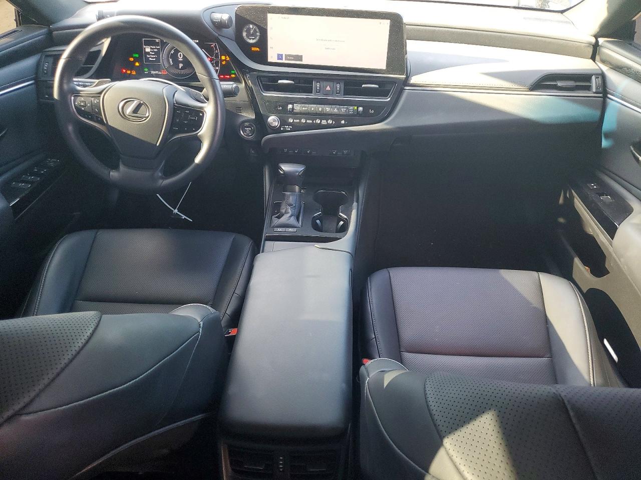 2025 LEXUS ES 300H BASE photo 8