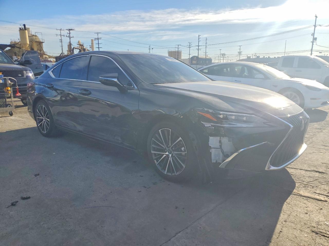 2025 LEXUS ES 300H BASE photo 4