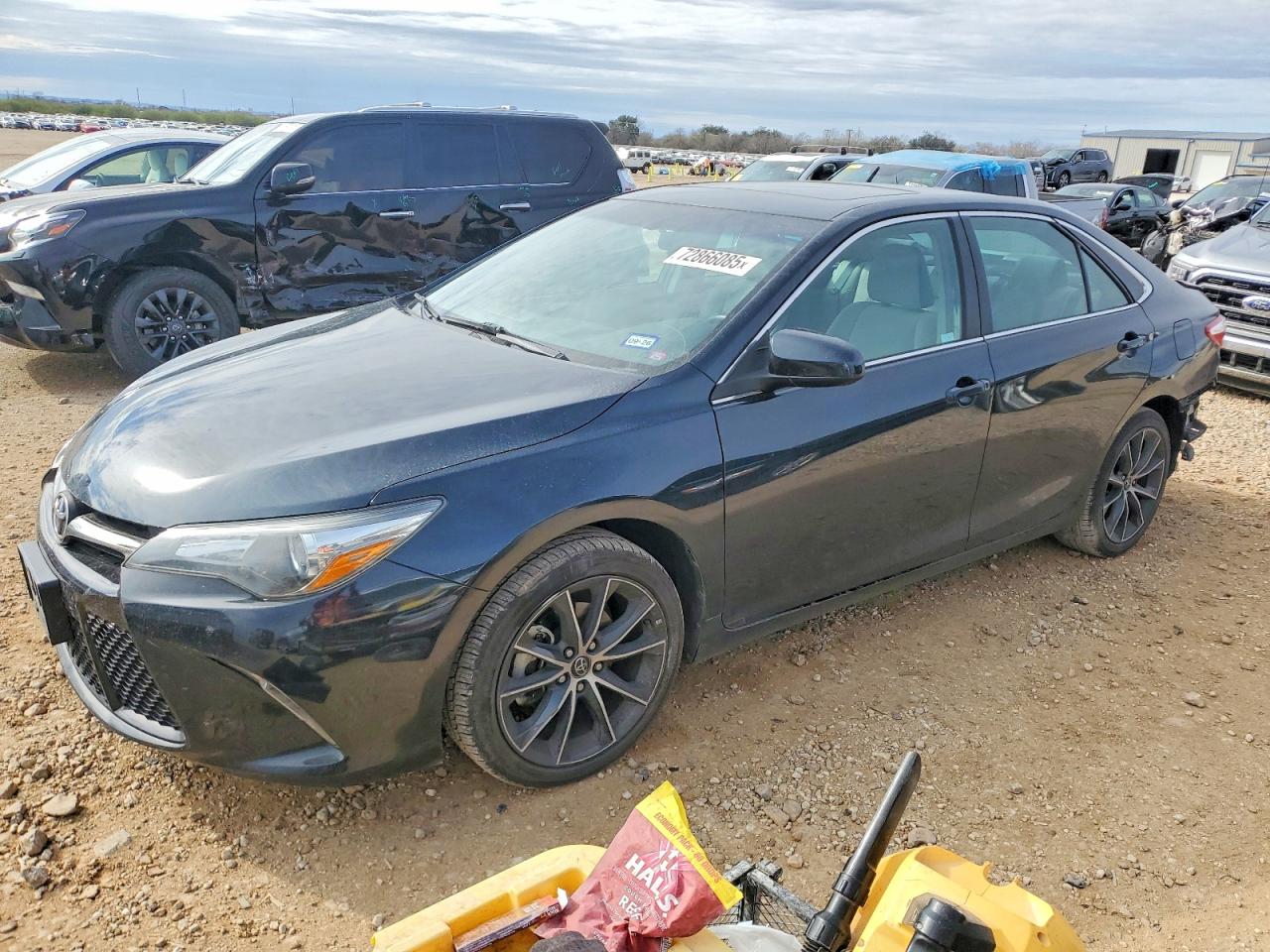2016 TOYOTA CAMRY