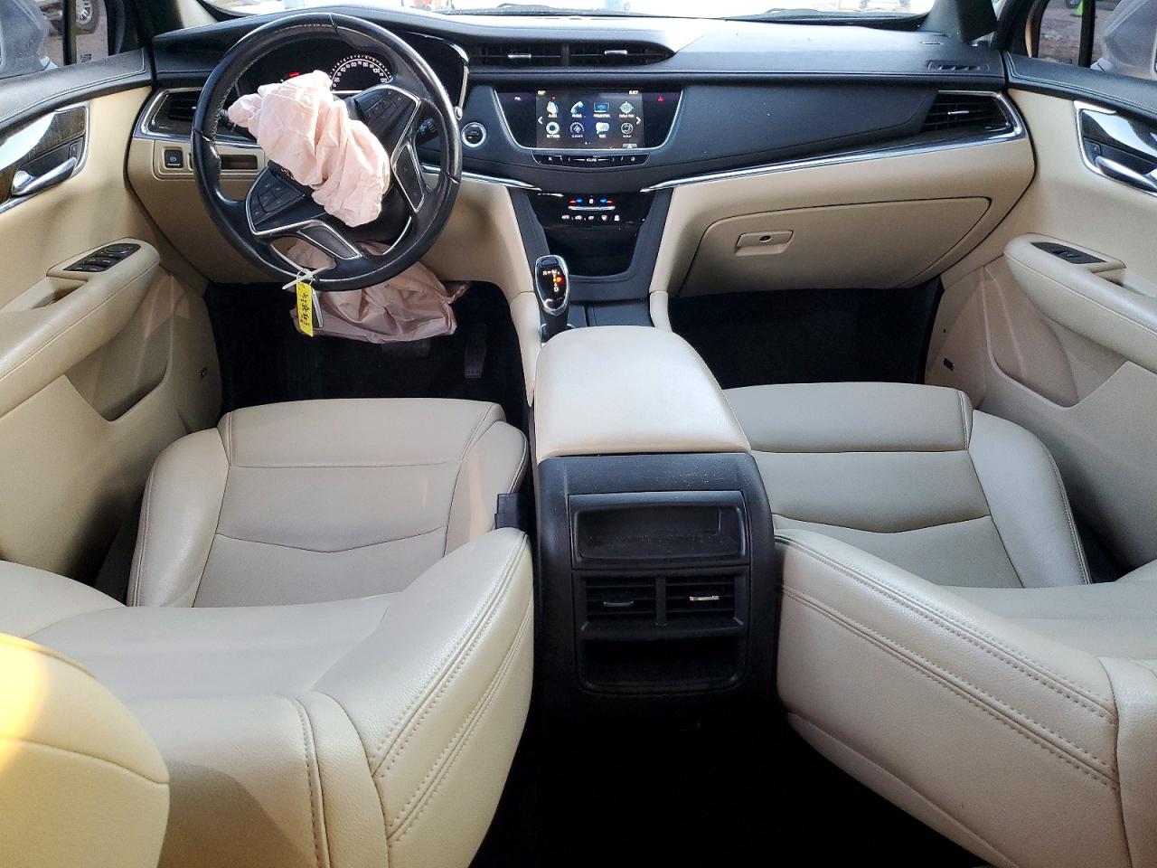 2019 CADILLAC XT5 photo 8