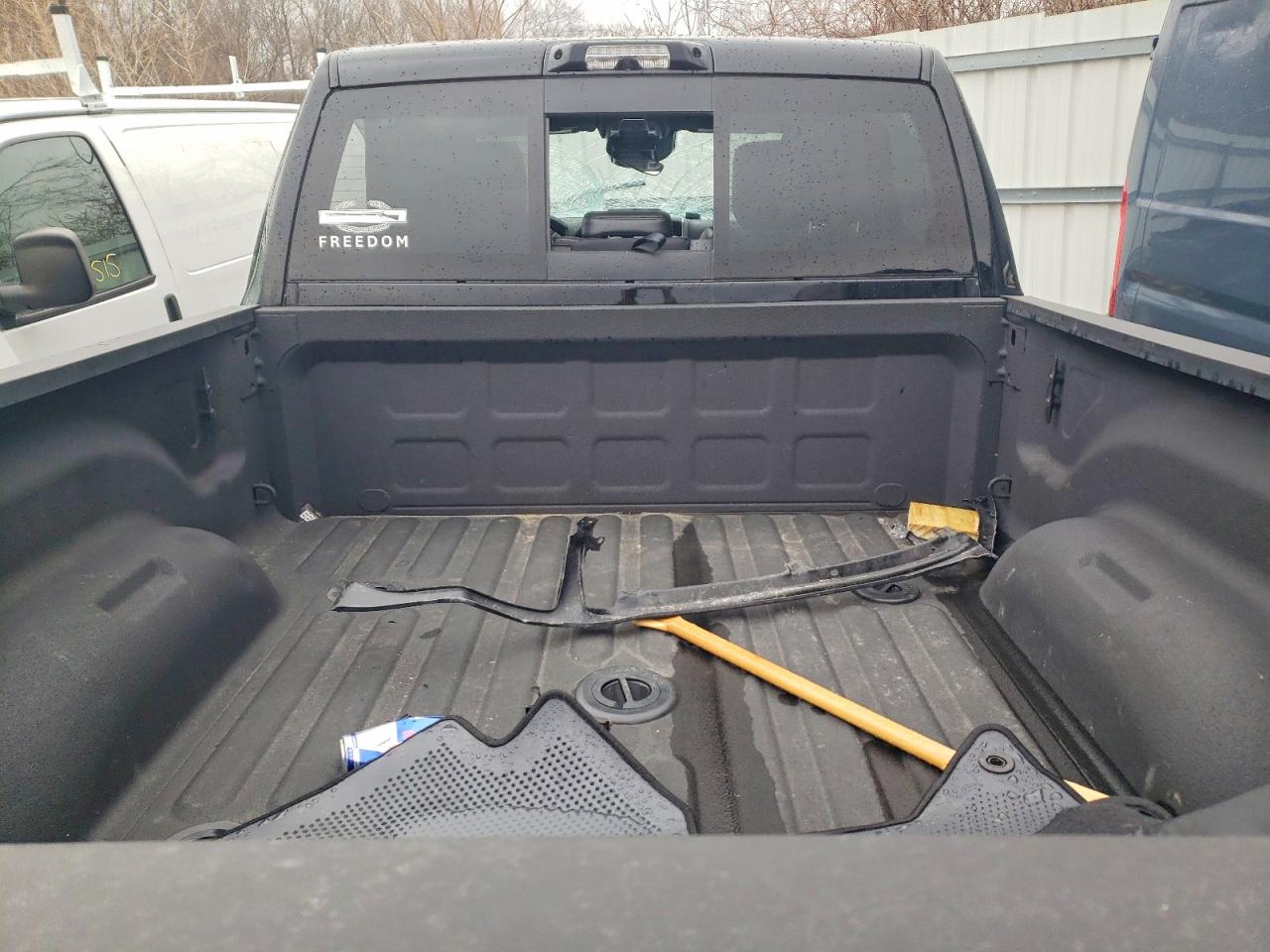 2025 RAM 2500 LARAMIE photo 19