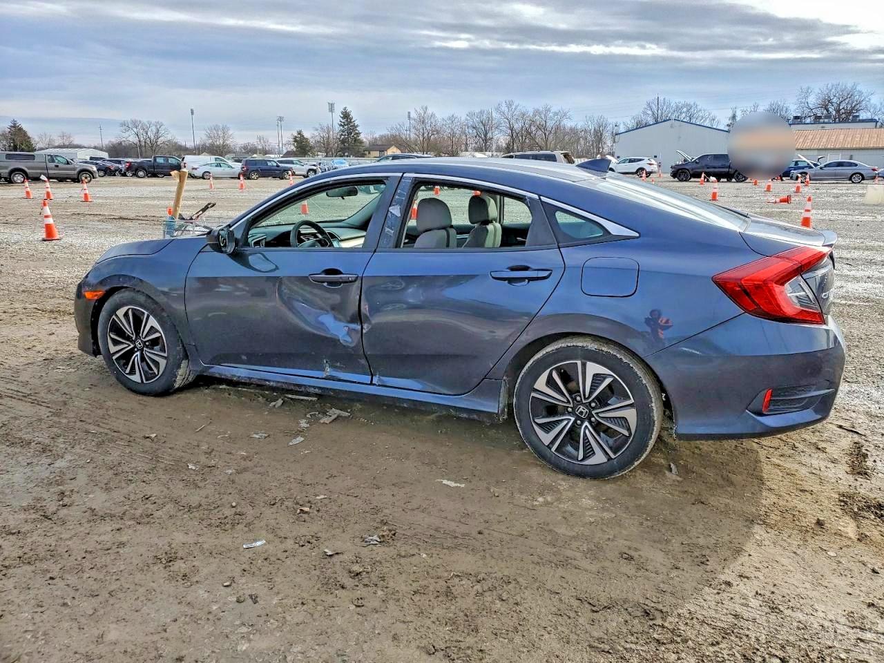 2016 HONDA CIVIC EX photo 2