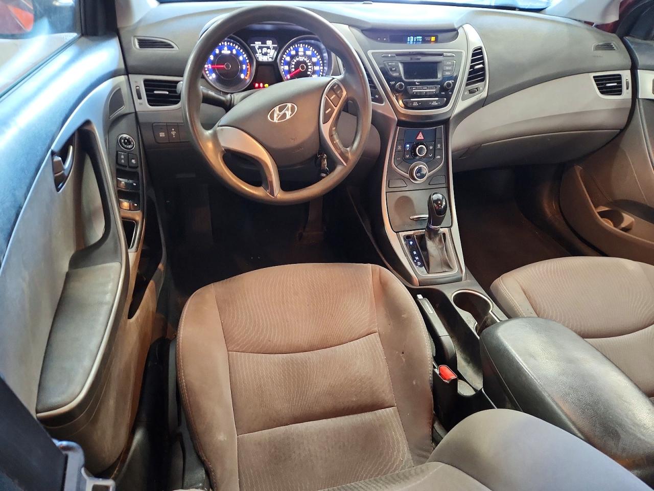 2016 HYUNDAI ELANTRA SE photo 15