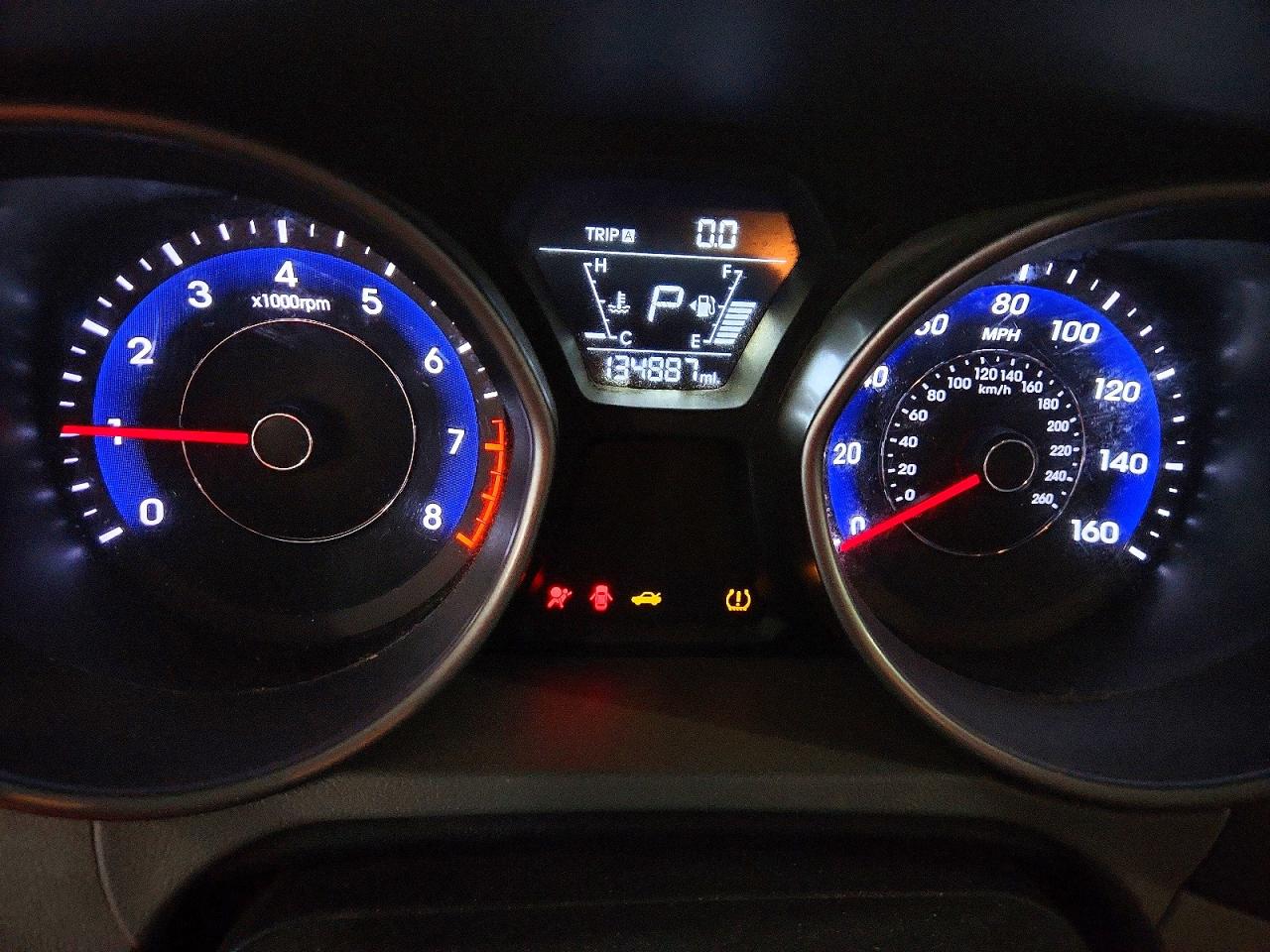 2016 HYUNDAI ELANTRA SE photo 17