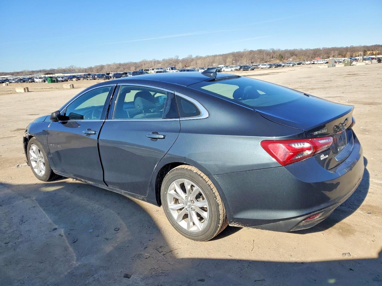 2020 CHEVROLET MALIBU LT photo 4