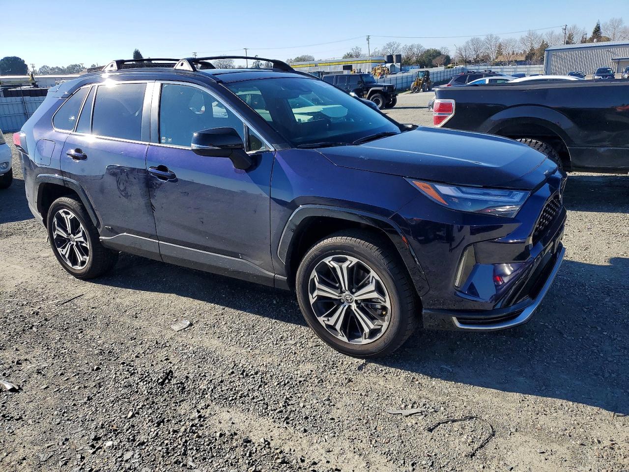 2025 TOYOTA RAV4 XSE photo 4
