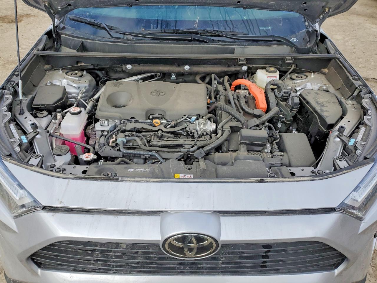 2025 TOYOTA RAV4 HYBRID XLE AWD photo 34