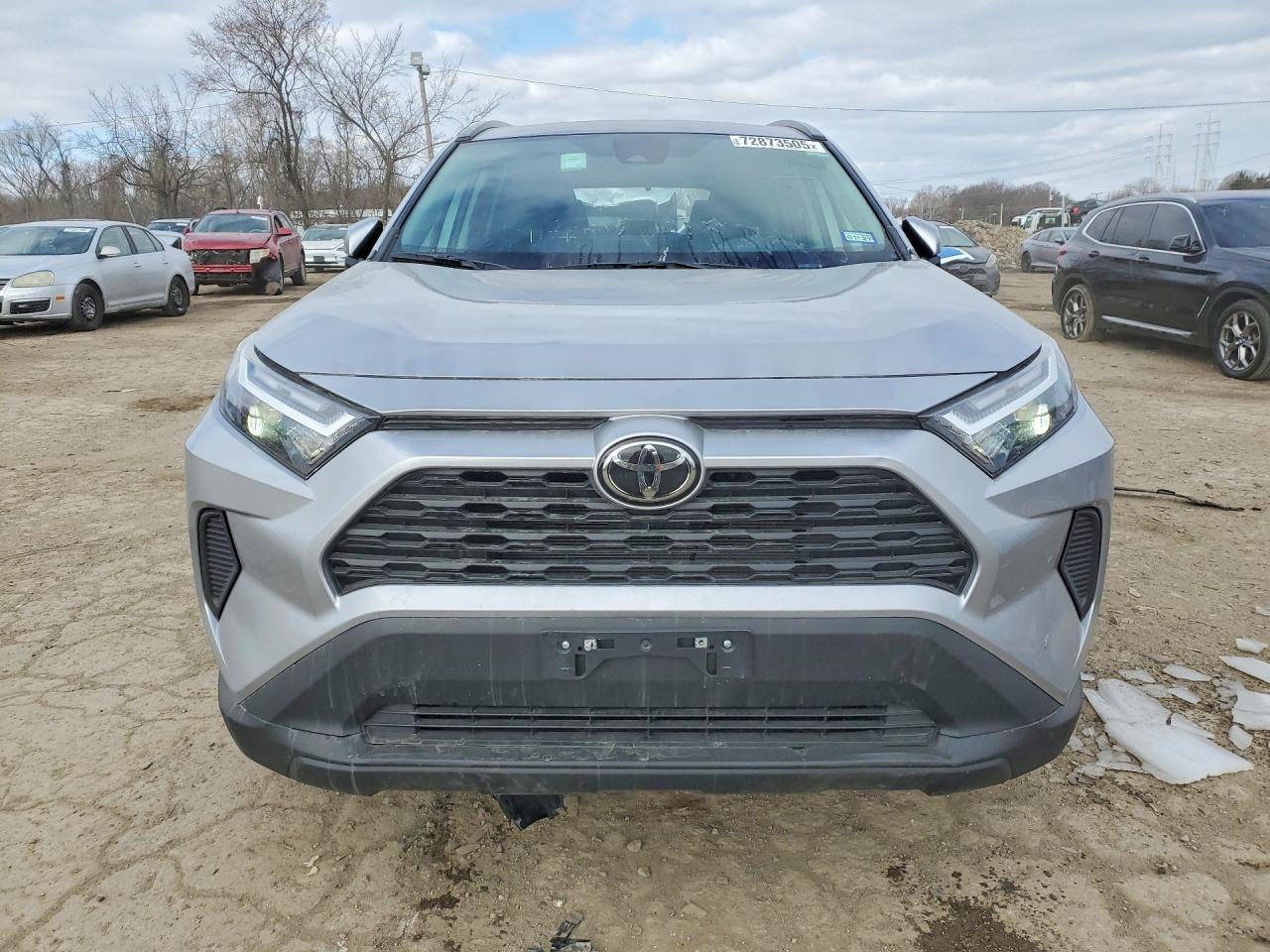 2025 TOYOTA RAV4 HYBRID XLE AWD photo 13