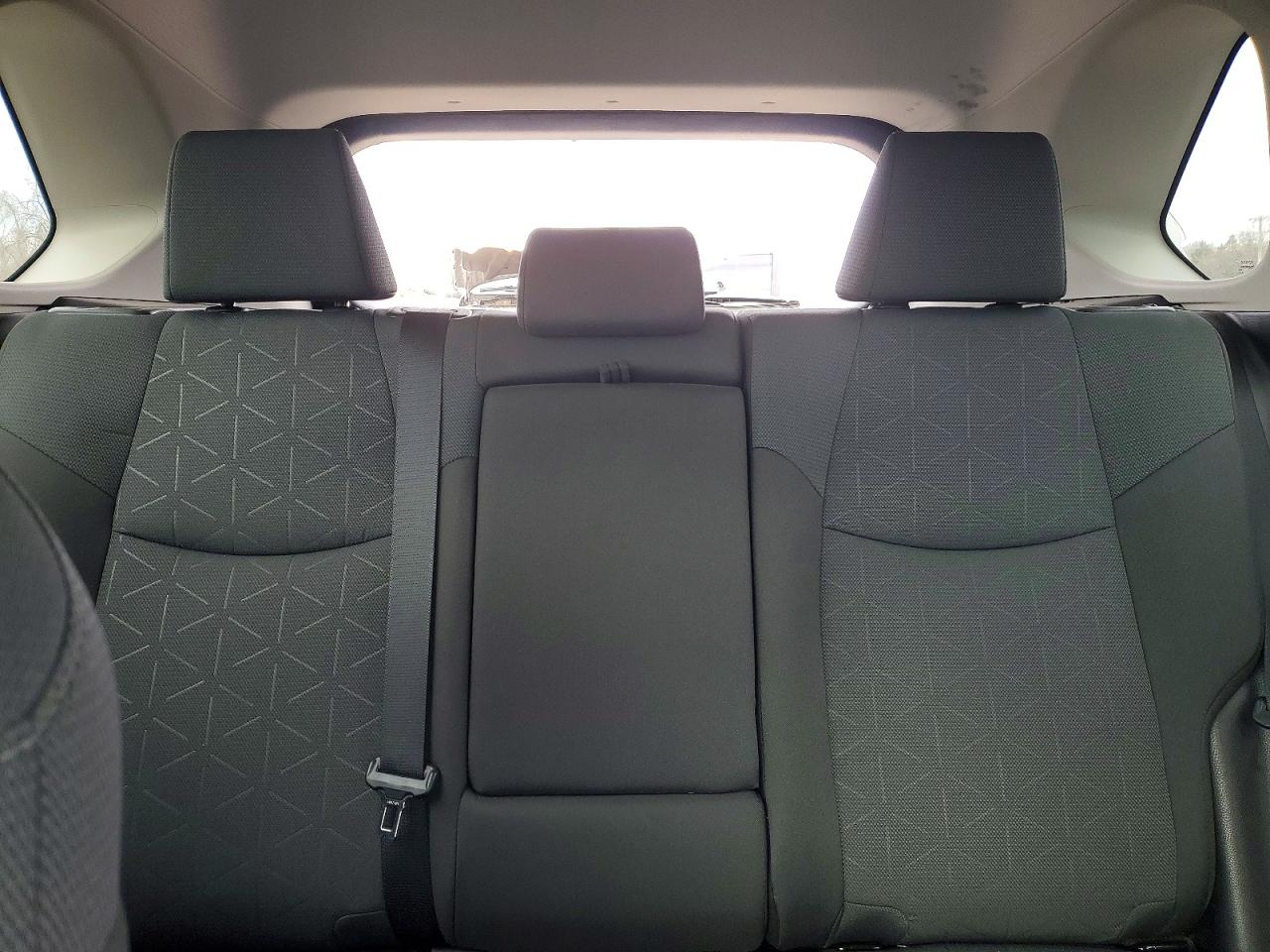 2025 TOYOTA RAV4 HYBRID XLE AWD photo 28