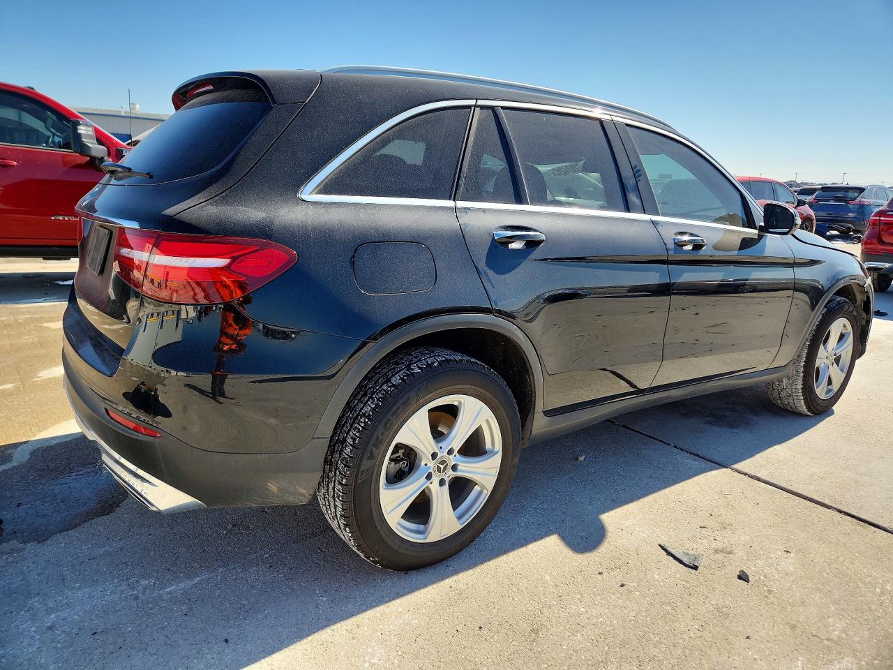2018 MERCEDES-BENZ GLC 300 photo 3