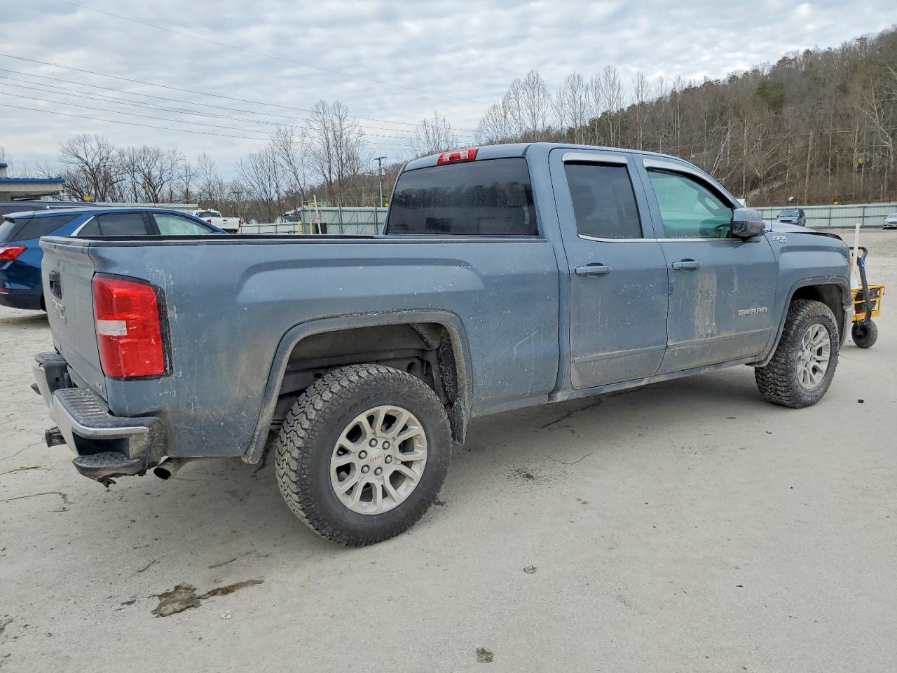 2015 GMC SIERRA K1500 SLE photo 5