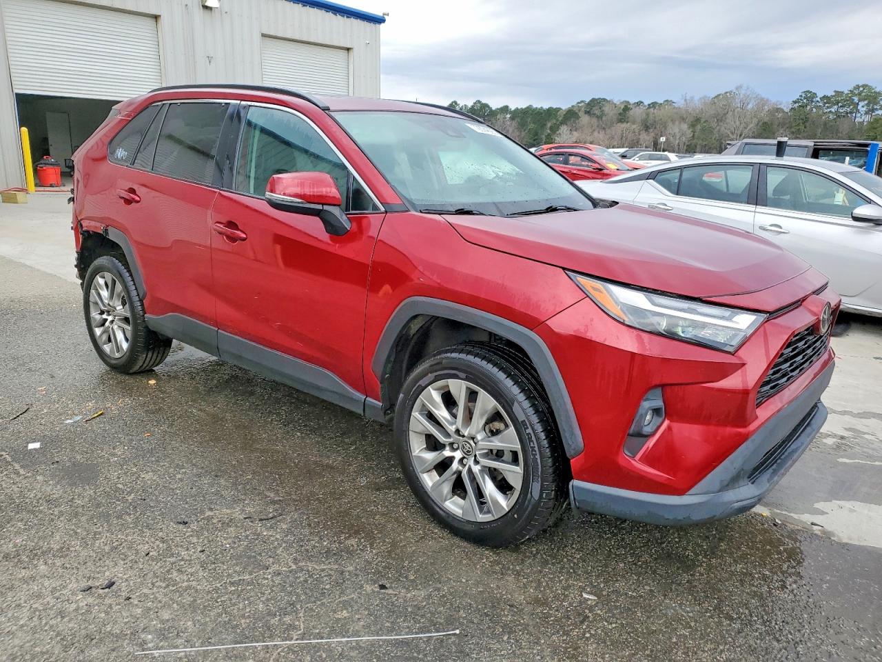 2022 TOYOTA RAV4 XLE PREMIUM photo 7