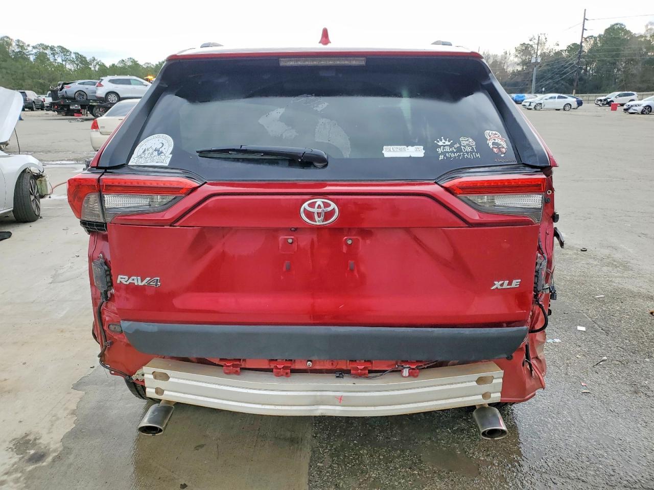 2022 TOYOTA RAV4 XLE PREMIUM photo 11