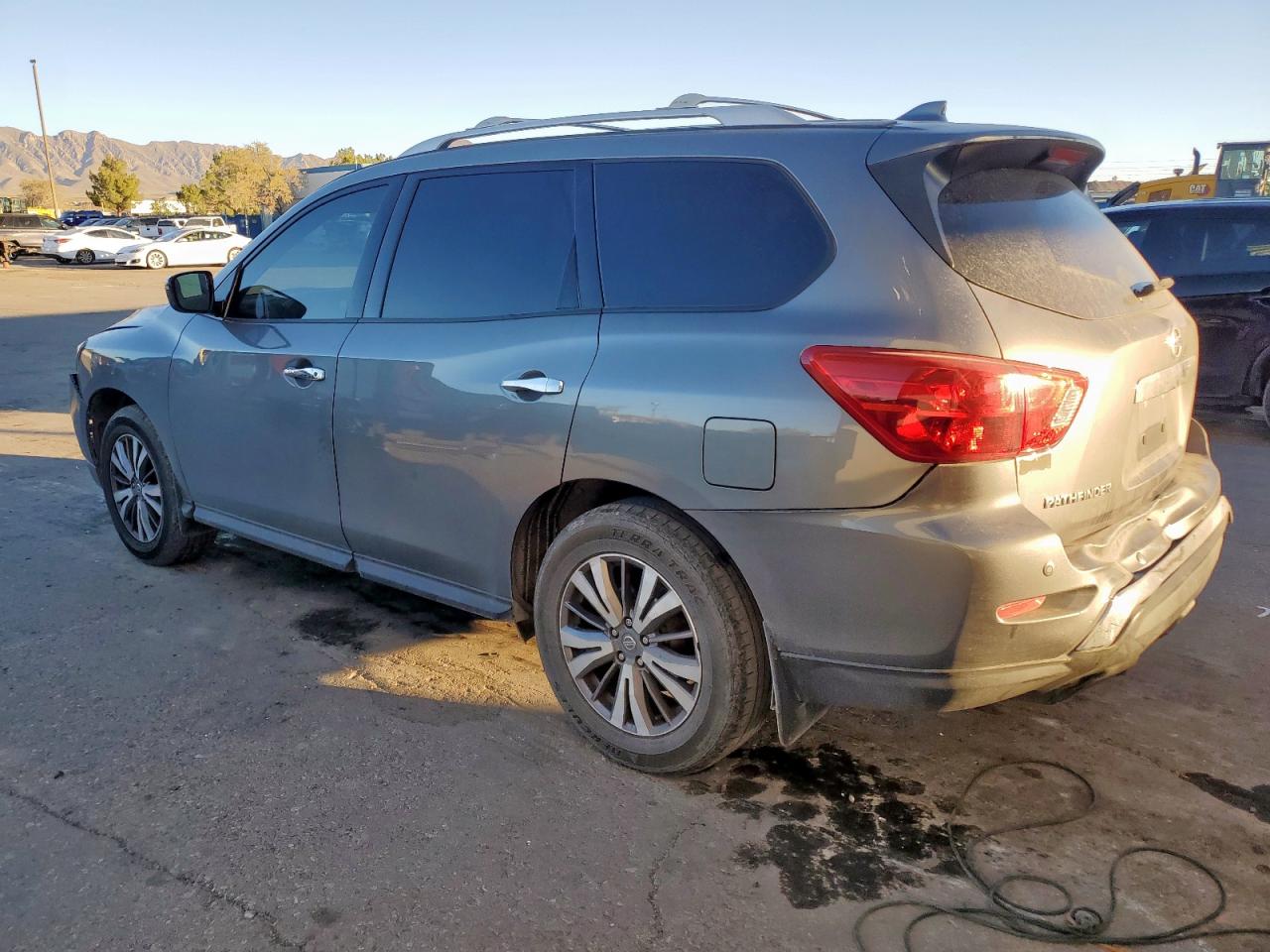 2020 NISSAN PATHFINDER S photo 3
