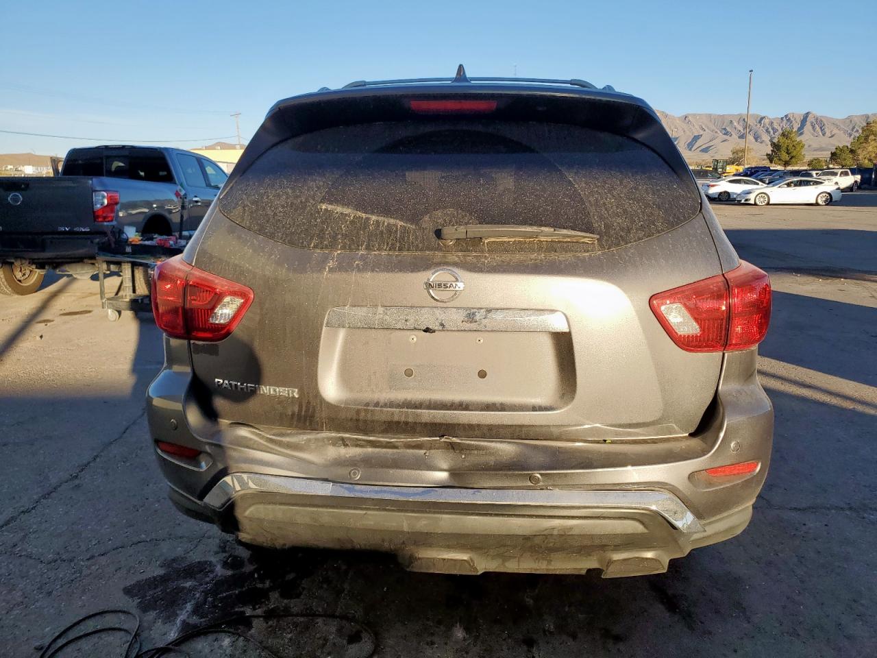 2020 NISSAN PATHFINDER S photo 11