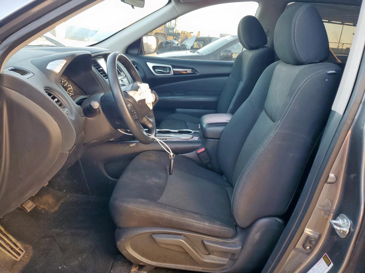 2020 NISSAN PATHFINDER S photo 13