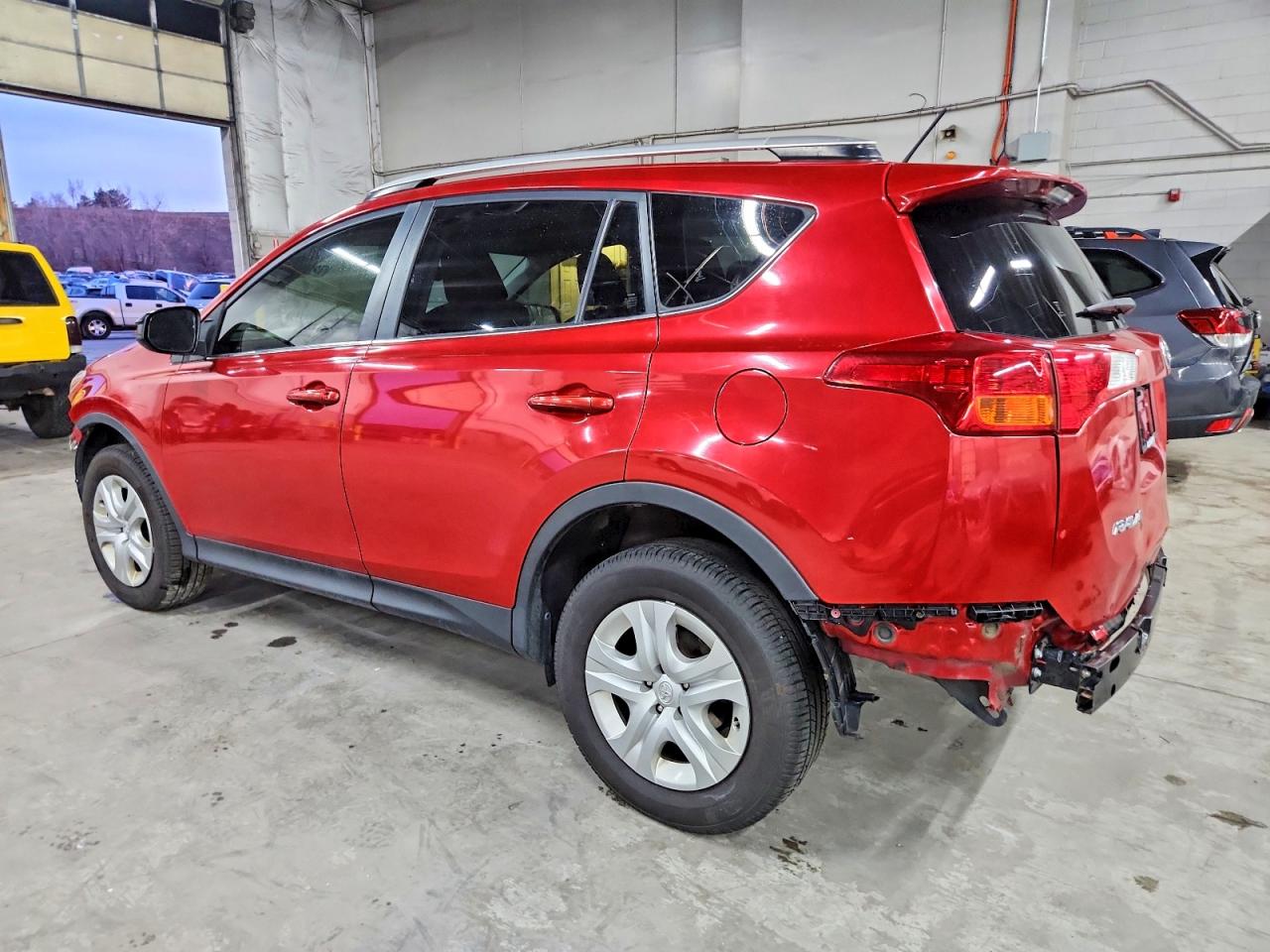 2015 TOYOTA RAV4 LE photo 4