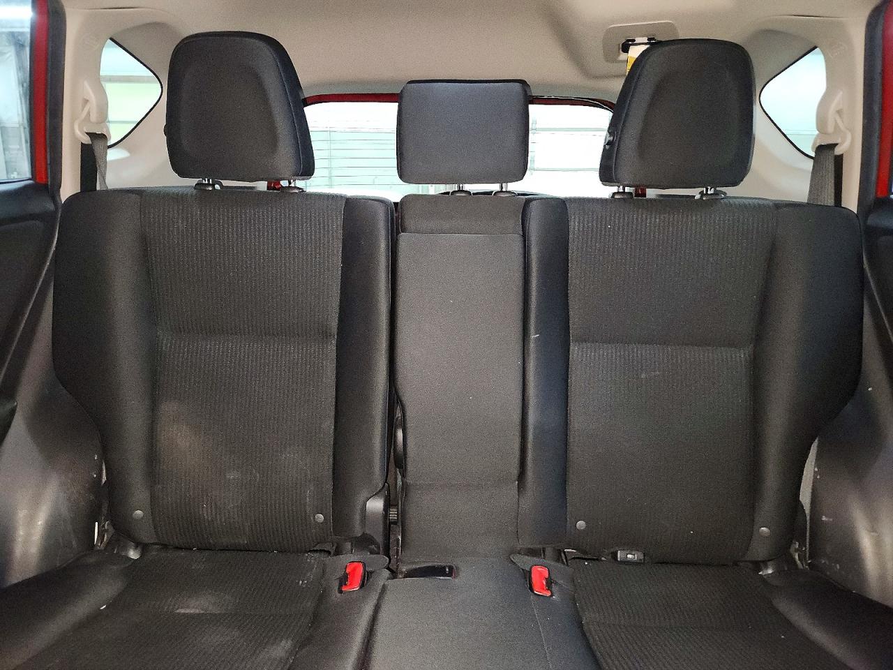 2015 TOYOTA RAV4 LE photo 28