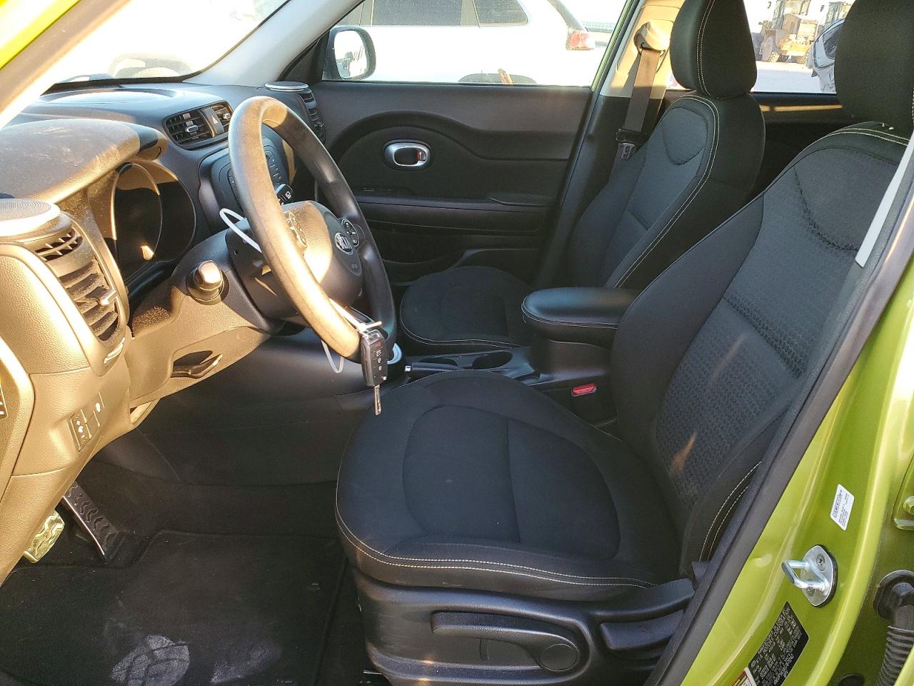 2016 KIA SOUL + photo 19
