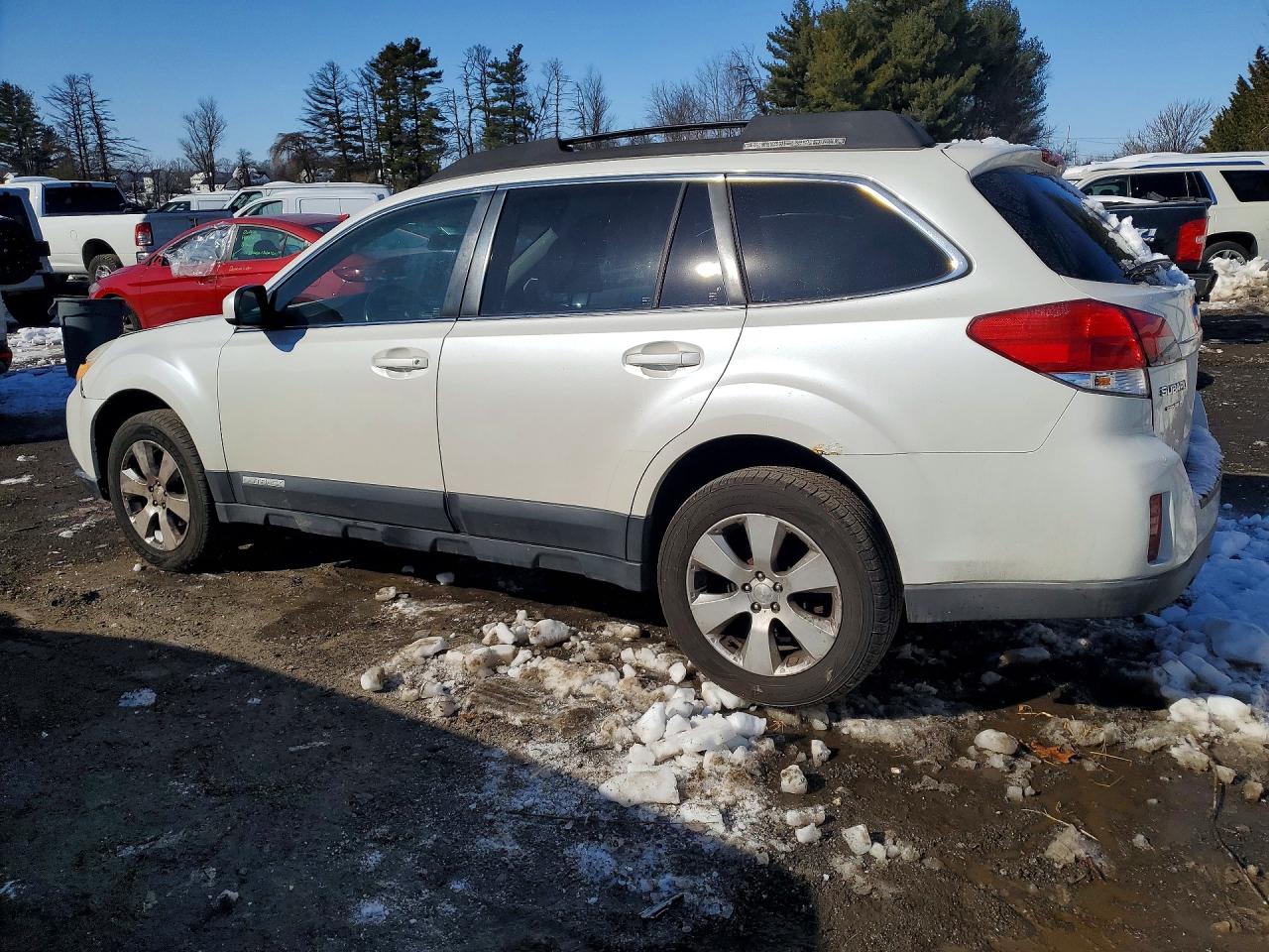 2011 SUBARU OUTBACK 2.5I PREMIUM photo 3