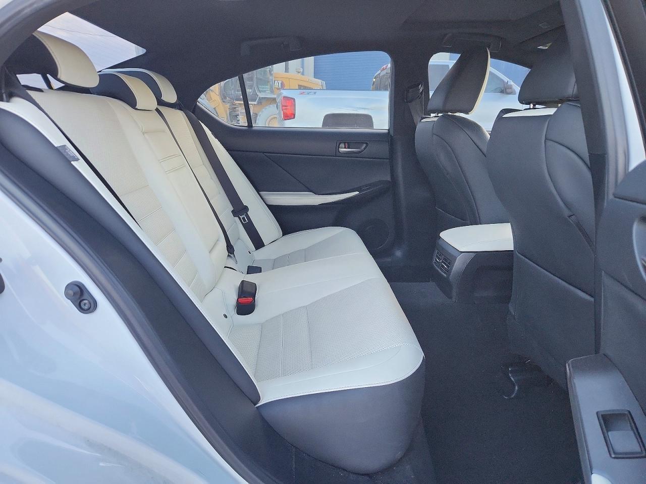 2021 LEXUS IS 350 F SPORT photo 37