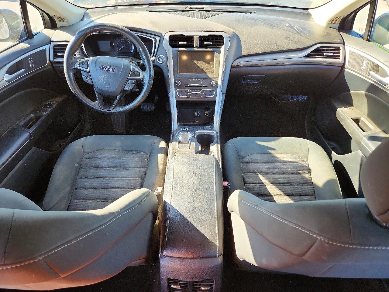2019 FORD FUSION SE photo 8
