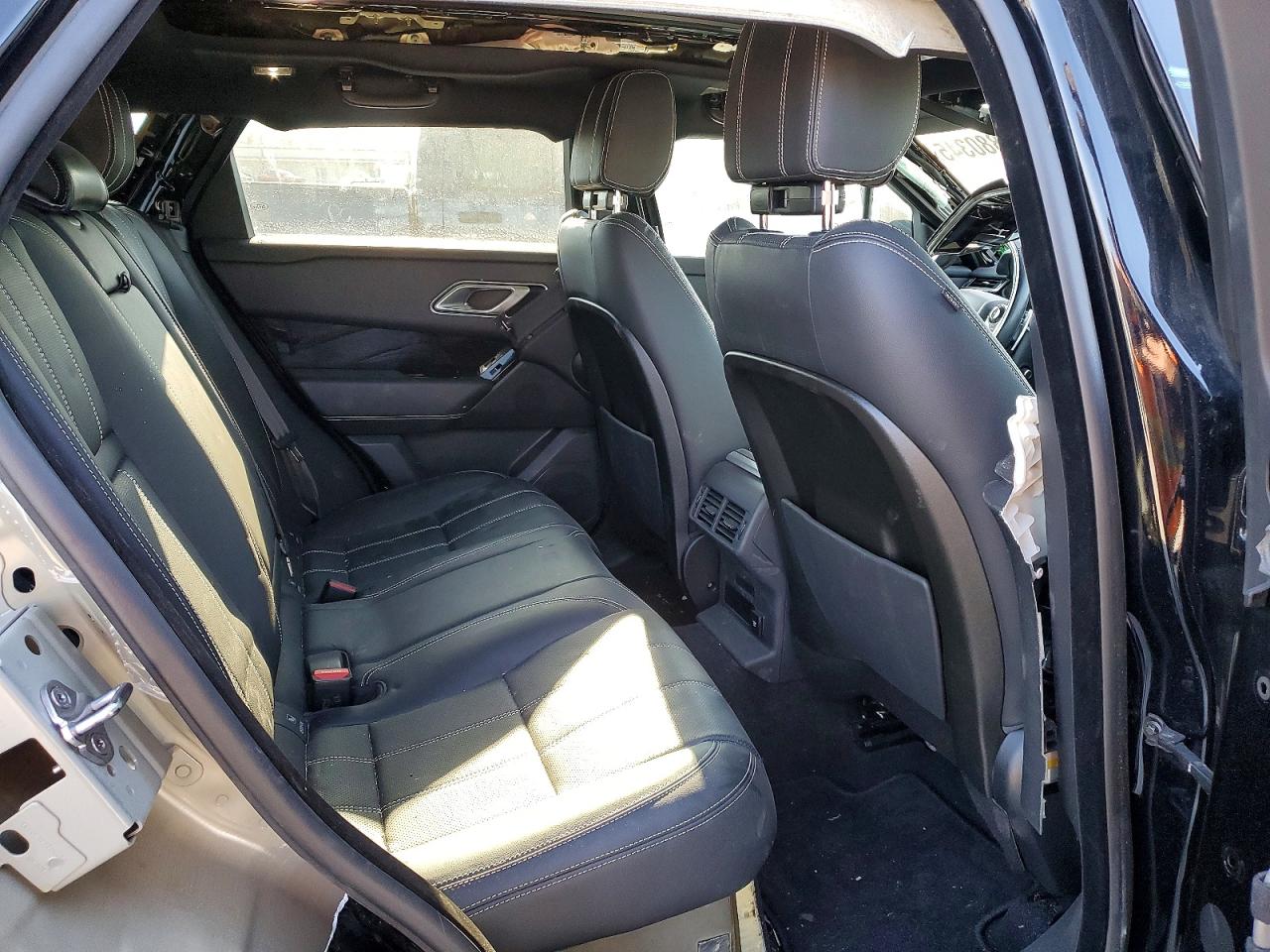 2020 LAND ROVER RANGE ROVER VELAR R-DYNAMIC S photo 21