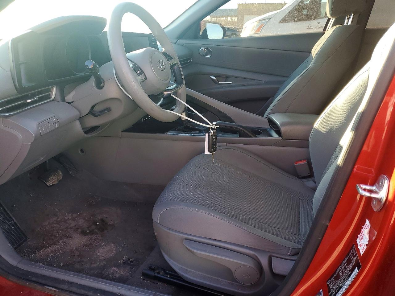2021 HYUNDAI ELANTRA SE photo 13