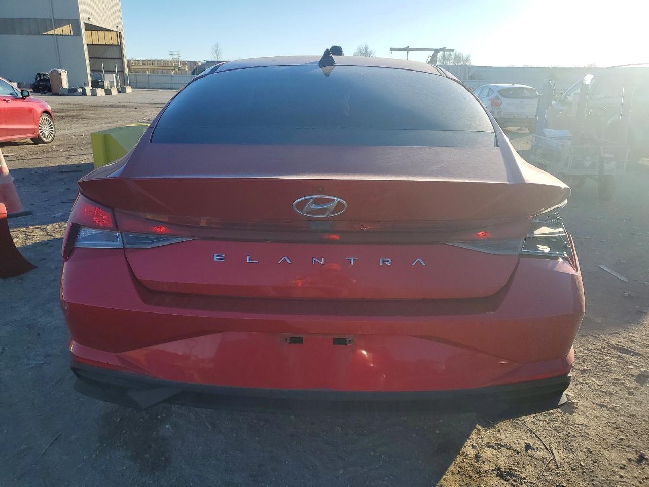 2021 HYUNDAI ELANTRA SE photo 11
