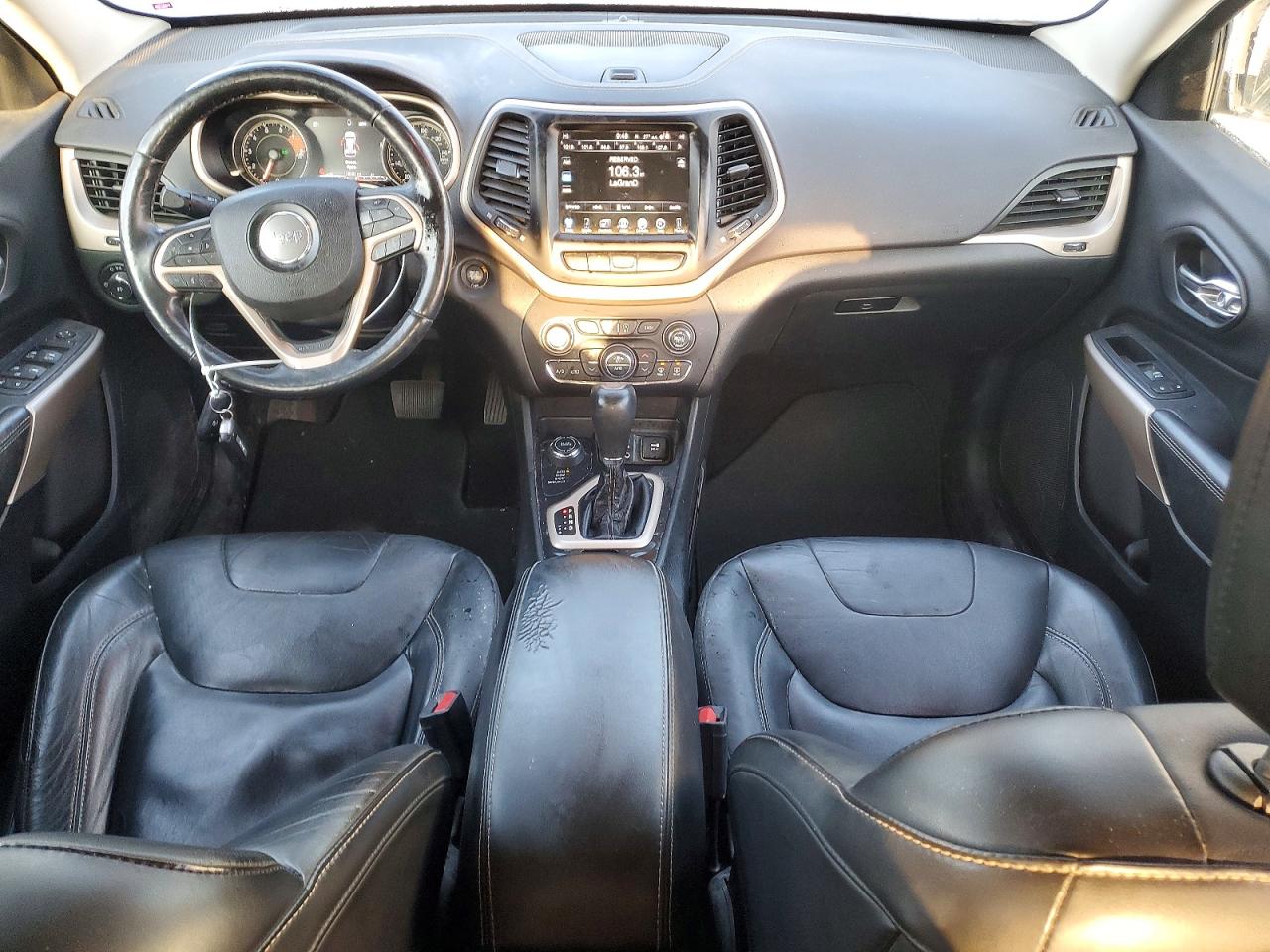 2018 JEEP CHEROKEE photo 8